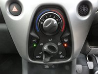 USED 2021 71 TOYOTA AYGO 1.0 VVT-i x-play 5d 70 S/S APPLE CARPLAY / ANDROID AUTO (GIVES YOU SAT NAV), REVERSING CAMERA, DAB RADIO, BLUETOOTH PHONE & MUSIC, AUX & USB INPUTS, MANUAL GEARBOX, LED DAYTIME RUNNING LIGHTS, SPARE WHEEL, LEATHER MULTIFUNCTION STEERING WHEEL, AIR CONDITIONING, TRIP COMPUTER, ISO FIX, TYRE PRESSURE WARNING, SPEED LIMITER, ELECTRIC WINDOWS, ELECTRIC MIRRORS, FOLDING REAR SEATS, AIRBAGS WITH PASSANGER OFF, SPACE SAVER SPARE WHEEL, 1 OWNER FROM NEW, SERVICE HISTORY