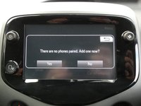 USED 2021 71 TOYOTA AYGO 1.0 VVT-i x-play 5d 70 S/S APPLE CARPLAY / ANDROID AUTO (GIVES YOU SAT NAV), REVERSING CAMERA, DAB RADIO, BLUETOOTH PHONE & MUSIC, AUX & USB INPUTS, MANUAL GEARBOX, LED DAYTIME RUNNING LIGHTS, SPARE WHEEL, LEATHER MULTIFUNCTION STEERING WHEEL, AIR CONDITIONING, TRIP COMPUTER, ISO FIX, TYRE PRESSURE WARNING, SPEED LIMITER, ELECTRIC WINDOWS, ELECTRIC MIRRORS, FOLDING REAR SEATS, AIRBAGS WITH PASSANGER OFF, SPACE SAVER SPARE WHEEL, 1 OWNER FROM NEW, SERVICE HISTORY