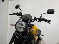 USED 2024 24 YAMAHA XSR125 JUST 1 OWNER FROM NEW COMES WITH NEW MOT AND WARRANTY