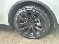USED 2022 22 TESLA MODEL Y (Dual Motor) Long Range SUV 5dr Electric Auto 4WDE (384 bhp) 4 NEW TYRES-PANORAMIC ROOF