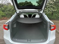 USED 2022 22 TESLA MODEL Y (Dual Motor) Long Range SUV 5dr Electric Auto 4WDE (384 bhp) 4 NEW TYRES-PANORAMIC ROOF