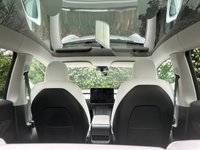 USED 2022 22 TESLA MODEL Y (Dual Motor) Long Range SUV 5dr Electric Auto 4WDE (384 bhp) 4 NEW TYRES-PANORAMIC ROOF