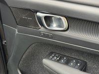 USED 2020 70 VOLVO XC40 2.0 B4 MHEV R-Design Pro SUV 5dr Petrol Hybrid Auto Euro 6 (s/s) (197 ps) Panoramic | Lounge Pack | HK