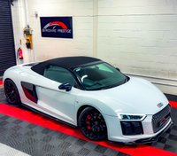 USED 2017 R AUDI R8 5.2 FSI V10 Spyder 2dr Petrol S Tronic quattro Euro 6 (s/s) (540 ps) 