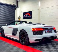 USED 2017 R AUDI R8 5.2 FSI V10 Spyder 2dr Petrol S Tronic quattro Euro 6 (s/s) (540 ps) 