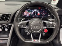 USED 2017 R AUDI R8 5.2 FSI V10 Spyder 2dr Petrol S Tronic quattro Euro 6 (s/s) (540 ps) 