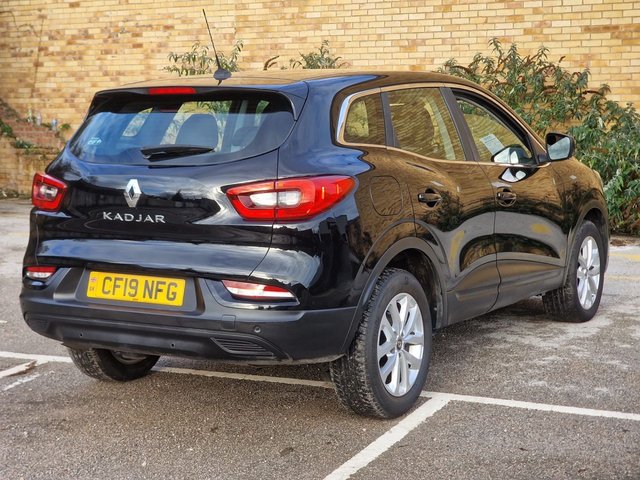 2019 RENAULT KADJAR 1.3 TCe Play SUV 5dr Petrol Manual Euro 6 (s/s) (140 ps) - Photo 8