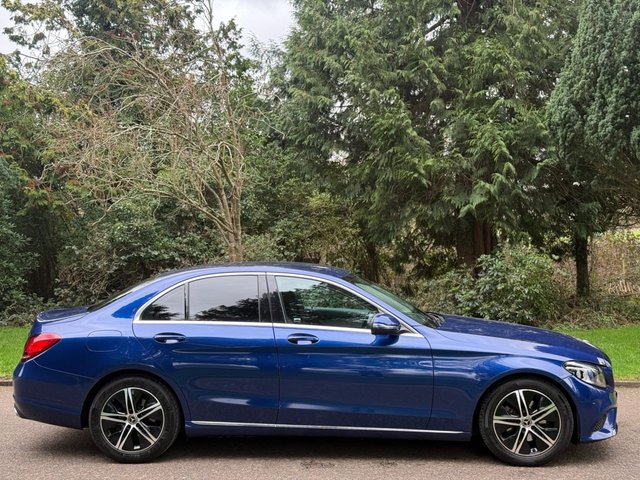 2019 MERCEDES-BENZ C-CLASS 1.5 C200 MHEV EQ Boost Sport (Premium) Saloon 4dr Petrol G-Tronic+ Euro 6 (s/s) (198 ps) - Photo 9