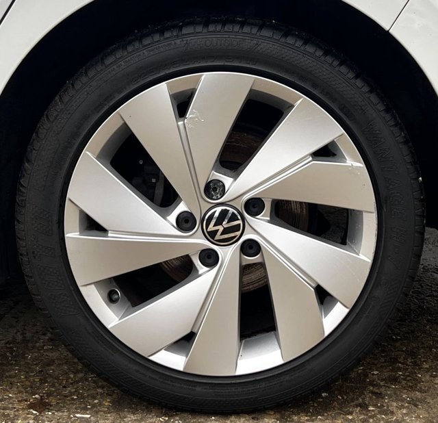 2021 VOLKSWAGEN GOLF 1.5 eTSI MHEV Style Hatchback 5dr Petrol Hybrid DSG Euro 6 (s/s) (150 ps) - Photo 10