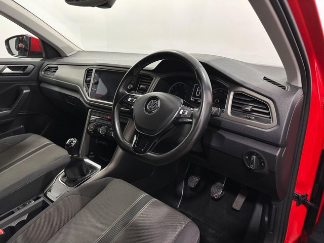 2020 Volkswagen T-Roc - Photo 10