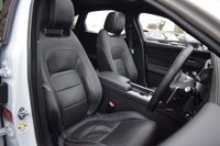 USED 2018 67 JAGUAR XF 3.0 V6 S Saloon 4dr Petrol Auto Euro 6 (s/s) (380 ps) 1 OWNER / HUGE SPEC / PAN ROOF