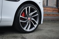 USED 2018 67 JAGUAR XF 3.0 V6 S Saloon 4dr Petrol Auto Euro 6 (s/s) (380 ps) 1 OWNER / HUGE SPEC / PAN ROOF