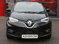 USED 2020 70 RENAULT ZOE R135 52kWh GT Line 5d Electric Auto (i, Rapid Charge) (134 bhp) FULL RENAULT SERVICE HISTORY, 1 OWNER FROM NEW, SAT NAV, APPLE CARPLAY / ANDROID AUTO, REVERSING CAMERA, FRONT & REAR PARKING SENSORS WITH DISPLAY, DAB RADIO, BLUETOOTH, KEYLESS ENTRY & START, &frac12; LEATHER INTERIOR, ELECTRIC FOLDING HEATED MIRROR, DIGITAL DASH, BLIND SPOT WARNING, LANE DEPARTURE WARNING, LANE KEEP ASSIST, CRUISE CONTROL & SPEED LIMITER, LED LIGHTS, 16 INCH ALLOYS, LEATHER MFSW, AUTO LIGHTS & WIPERS, CLIMATE CONTROL, AUX & USB PORTS, ILLUMINATING VANITY MIRRORS, ISO FIX