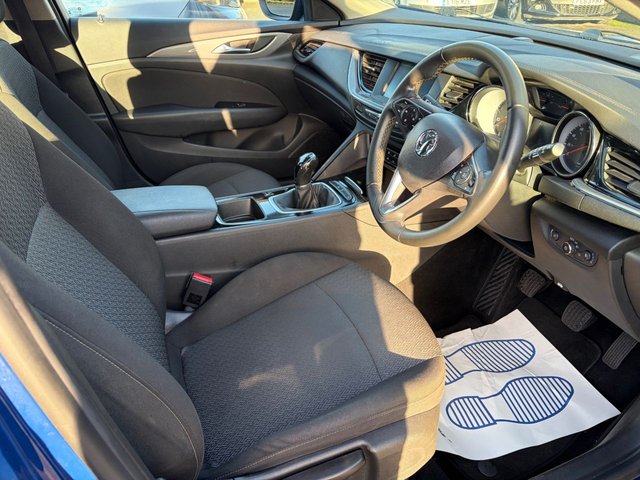 2019 Vauxhall Insignia 1.6L Design Nav 5dr - Photo 9