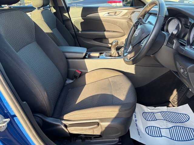 2019 Vauxhall Insignia 1.6L Design Nav 5dr - Photo 10