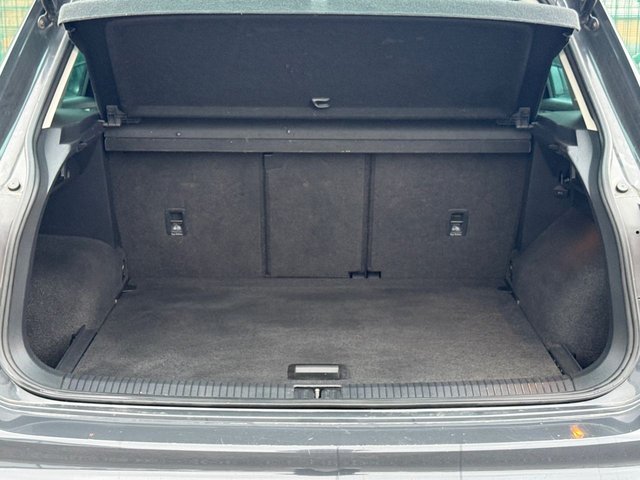 2017 VOLKSWAGEN TIGUAN 2.0 TDI SE Navigation SUV 5dr Diesel Manual Euro 6 (s/s) (150 ps) - Photo 9