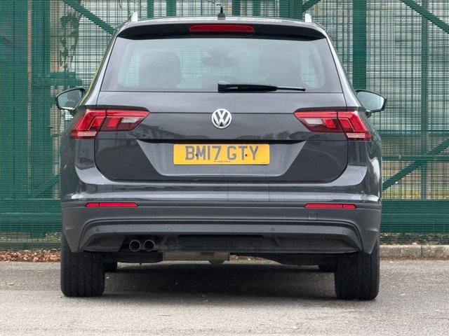 2017 VOLKSWAGEN TIGUAN 2.0 TDI SE Navigation SUV 5dr Diesel Manual Euro 6 (s/s) (150 ps) - Photo 8