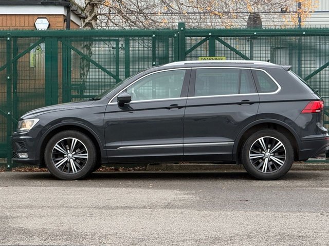 2017 VOLKSWAGEN TIGUAN 2.0 TDI SE Navigation SUV 5dr Diesel Manual Euro 6 (s/s) (150 ps) - Photo 10