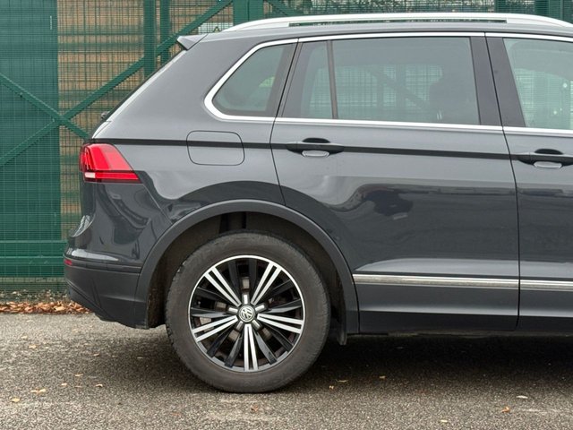 2017 VOLKSWAGEN TIGUAN 2.0 TDI SE Navigation SUV 5dr Diesel Manual Euro 6 (s/s) (150 ps) - Photo 5