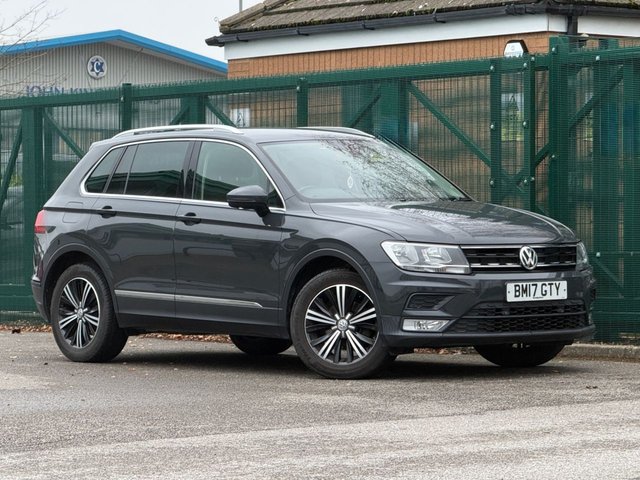 2017 VOLKSWAGEN TIGUAN 2.0 TDI SE Navigation SUV 5dr Diesel Manual Euro 6 (s/s) (150 ps)