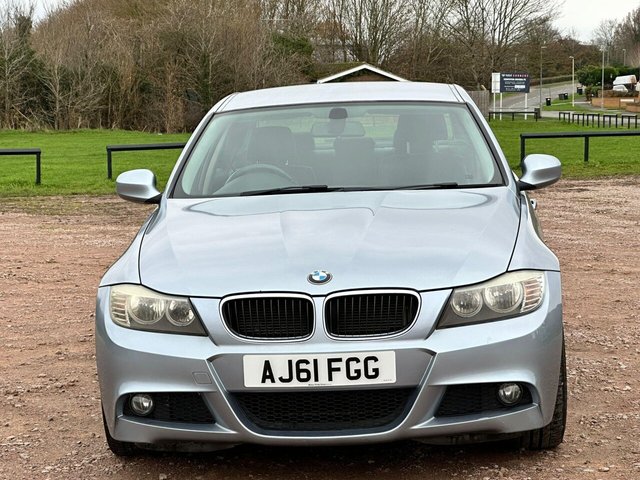 2012 BMW 3 SERIES - Photo 2
