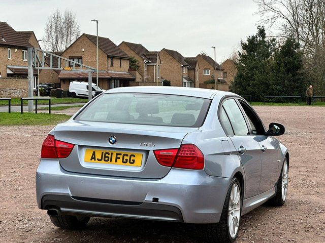 2012 BMW 3 SERIES - Photo 11