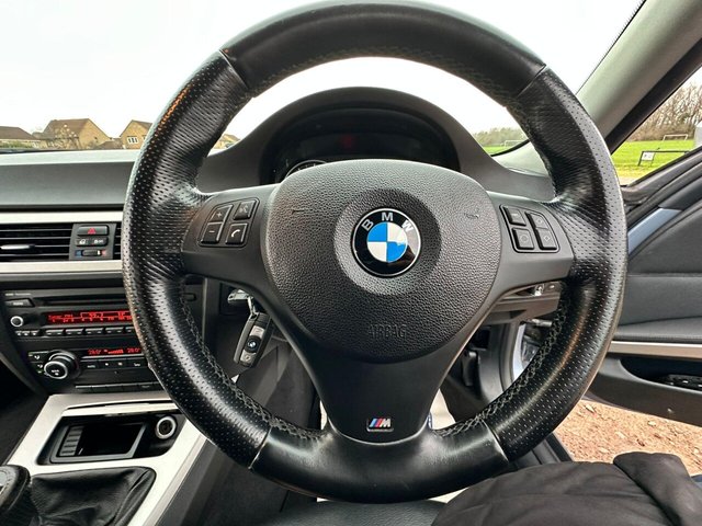 2012 BMW 3 SERIES - Photo 4