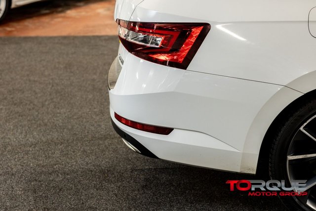 2017 SKODA SUPERB 2.0 TDI SportLine Estate 5dr Diesel DSG Auto 6Spd Euro 6 (s/s) (190 ps) - Photo 7