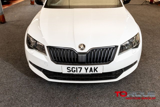 2017 SKODA SUPERB 2.0 TDI SportLine Estate 5dr Diesel DSG Auto 6Spd Euro 6 (s/s) (190 ps) - Photo 10
