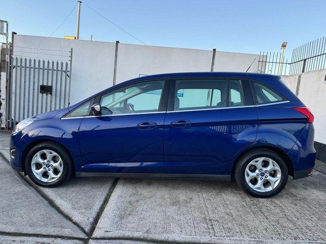2014 Ford Grand C-Max 1.6L Zetec 5dr - Photo 2