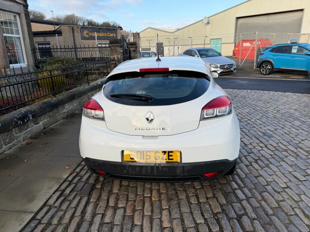 2015 RENAULT MEGANE - Photo 11
