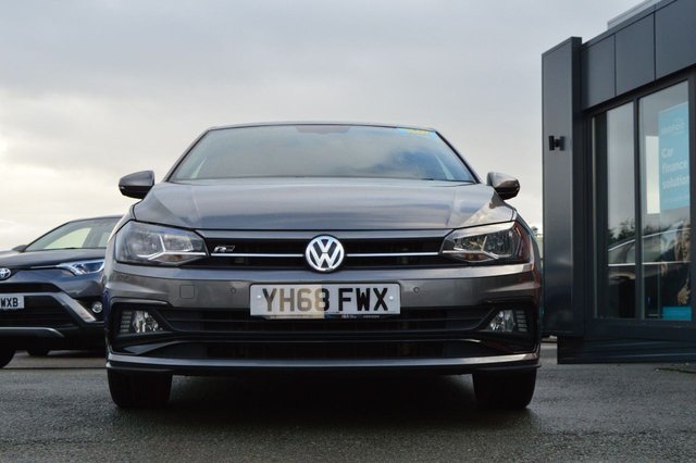 2018 VOLKSWAGEN POLO 1.0 TSI R-Line Hatchback 5dr Petrol Manual Euro 6 (s/s) (115 ps) Service History and 2 Keys - Photo 3