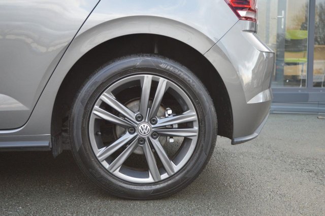 2018 VOLKSWAGEN POLO 1.0 TSI R-Line Hatchback 5dr Petrol Manual Euro 6 (s/s) (115 ps) Service History and 2 Keys - Photo 12