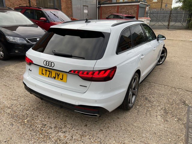 2021 AUDI A4 AVANT 2.0 TDI 40 Black Edition S Tronic quattro Euro 6 (s/s) 5dr - Photo 3