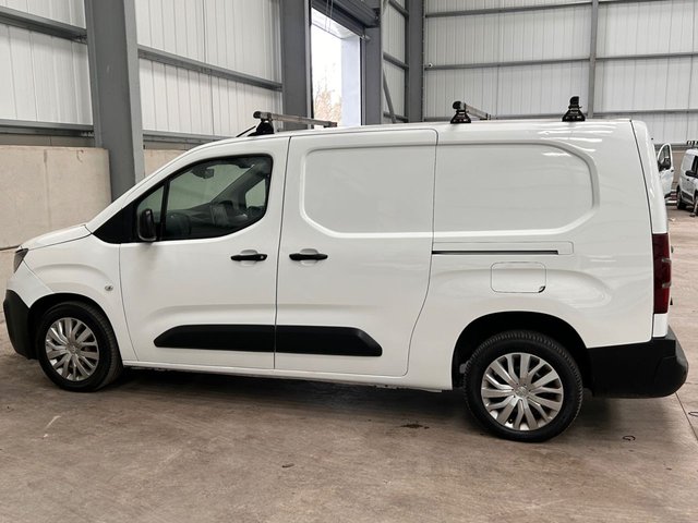 2020 PEUGEOT PARTNER - Photo 12