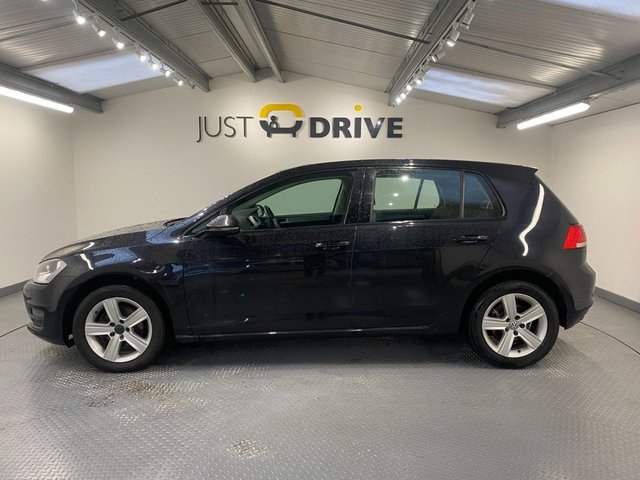 2015 Volkswagen Golf 1.6L Match 5dr - Photo 2