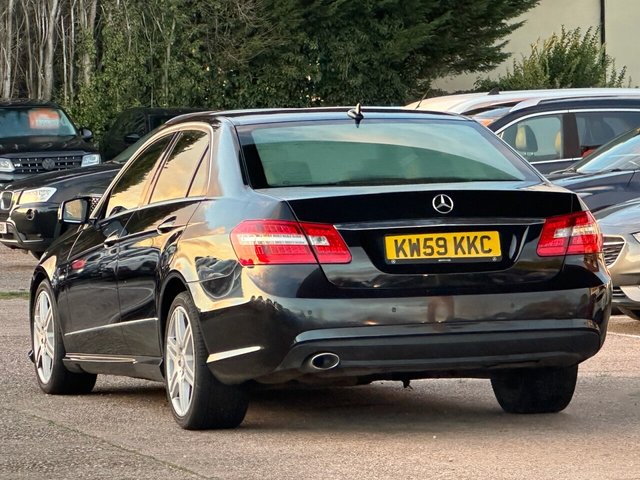 2010 Mercedes-Benz E-Class 2L Sport 4dr - Photo 4