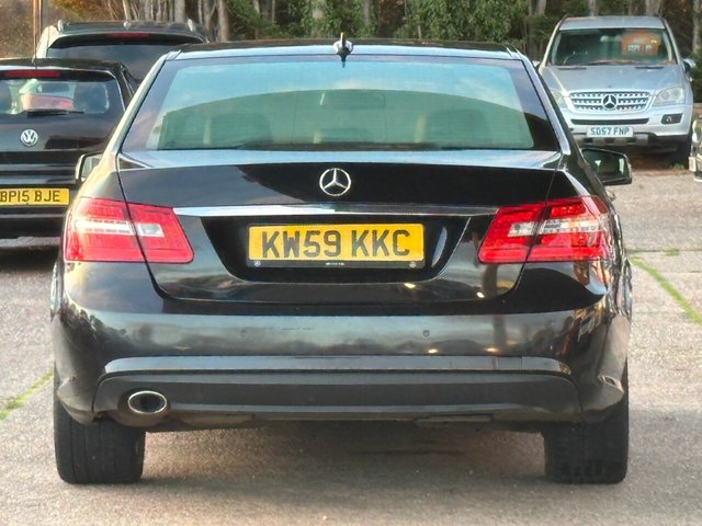 2010 Mercedes-Benz E-Class 2L Sport 4dr - Photo 5