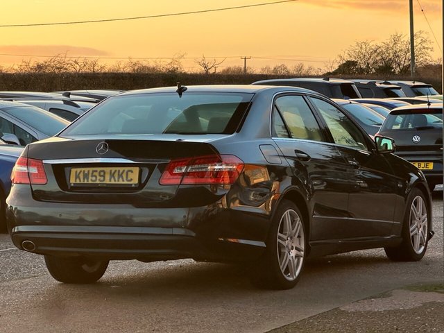 2010 Mercedes-Benz E-Class 2L Sport 4dr - Photo 6