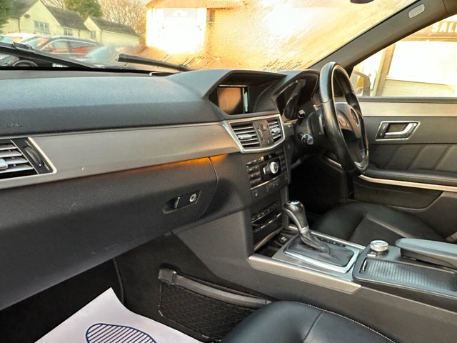2010 Mercedes-Benz E-Class 2L Sport 4dr - Photo 7