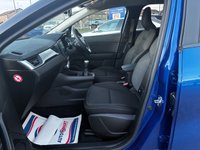 USED 2021 21 RENAULT CAPTUR 1.0 TCe Iconic SUV 5dr Petrol Manual Euro 6 (s/s) (90 ps) FULL SERVICE HISTORY* SAT NAV* PARKING SENSORS* CRUISE CONTROL* ELECTRIC HANDBRAKE* 6 SPEED* AIR CON* AUTO START / STOP* LANE ASSIST* BLUETOOTH PHONE AND AUDIO* DAB