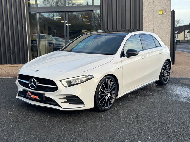 2021 MERCEDES-BENZ A-CLASS 2.0 A200d Exclusive Edition Hatchback 5dr Diesel 8G-DCT Euro 6 (s/s) (150 ps) - Photo 3