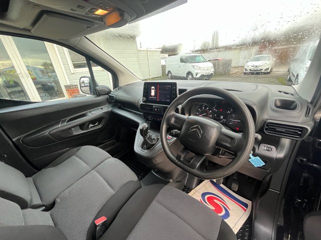 2021 Citroen Berlingo 1.5L Enterprise M 5dr - Photo 12