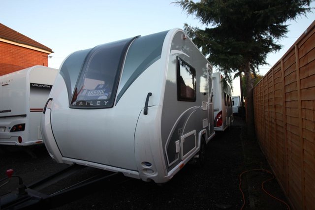 View our Bailey Discovery D4-2 Single Axle