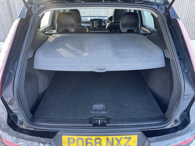 2018 VOLVO XC40 - Photo 11