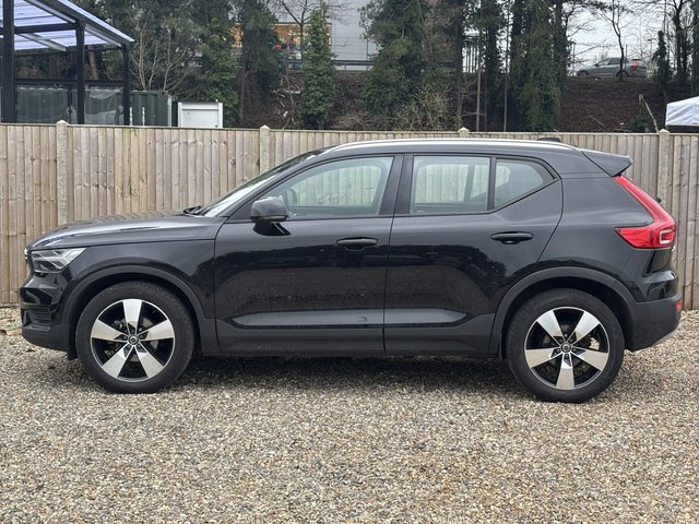 2018 VOLVO XC40 - Photo 2