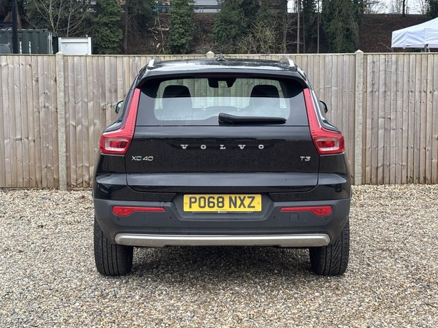 2018 VOLVO XC40 - Photo 4