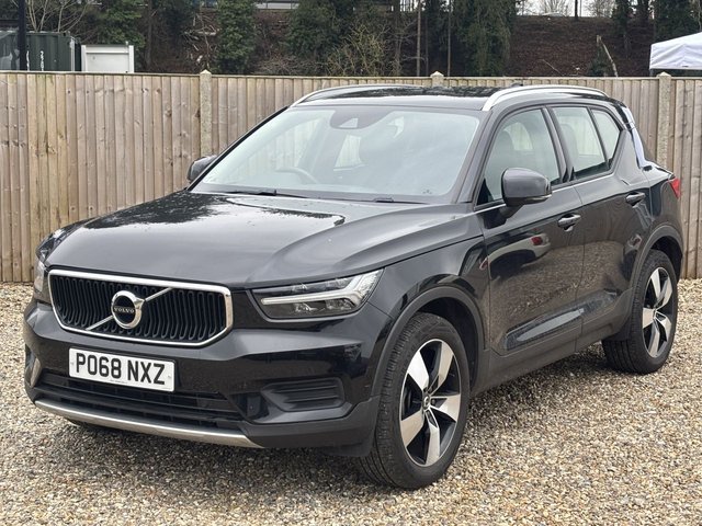 2018 VOLVO XC40