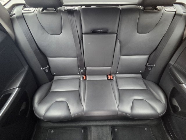 2017 VOLVO XC60 - Photo 11