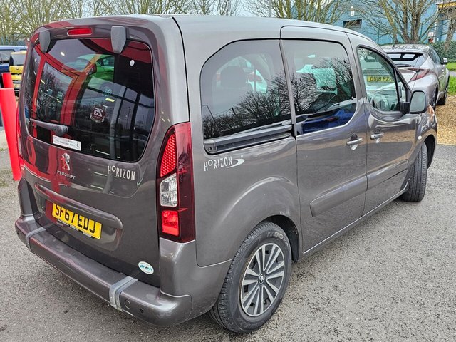 2018 PEUGEOT PARTNER TEPEE - Photo 9